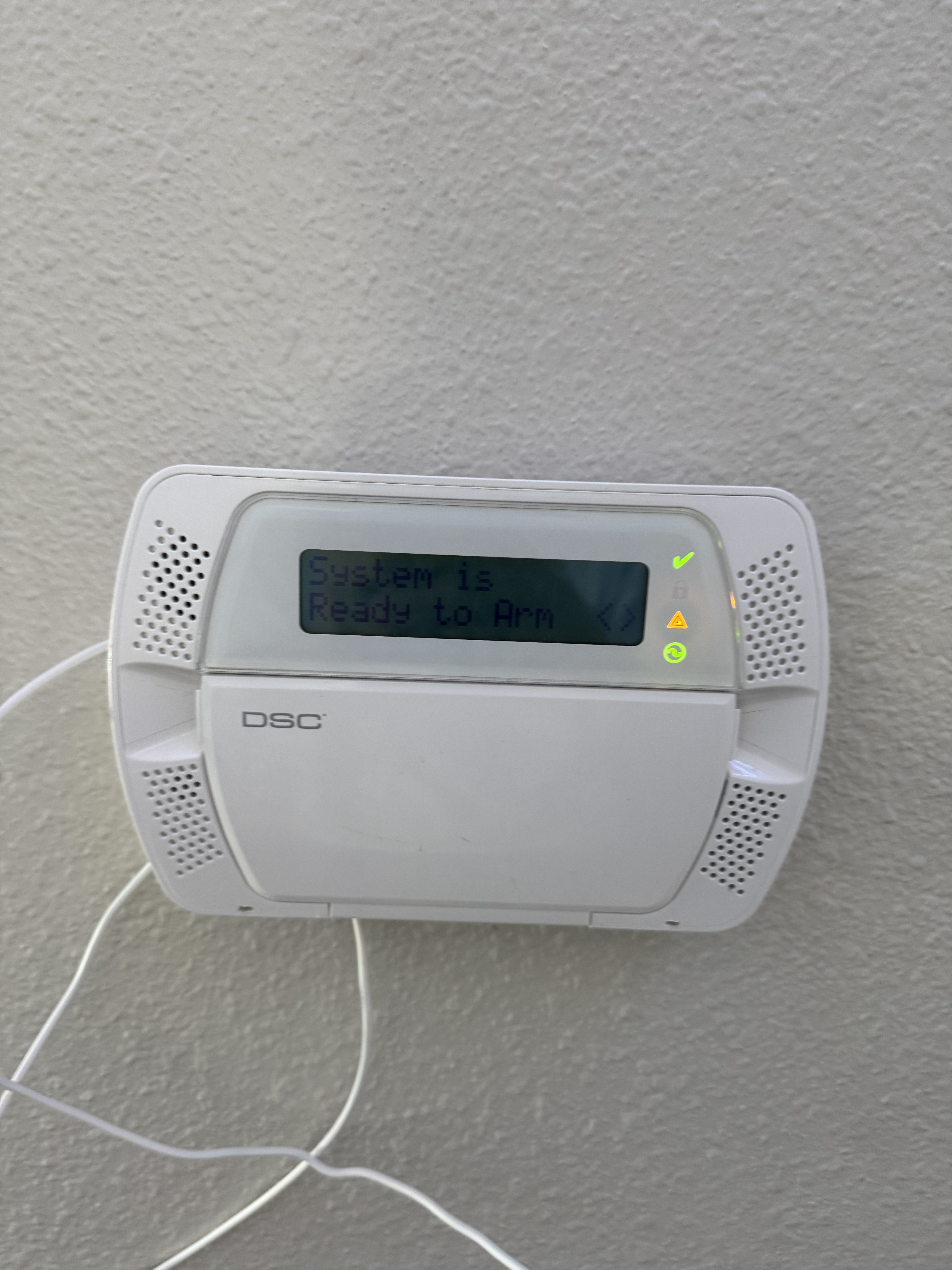 DSC Self Contained Wireless 9047 Alarm System for demo